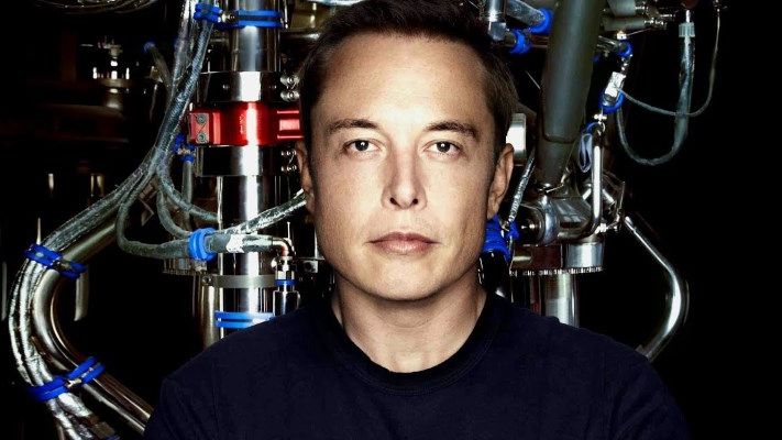 Ілон Маск запевняє, що ніхто не вичитує його Twitter