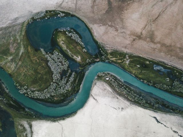 Родина все продала і відправилась у мандри світом: яскраві фото - фото 294348