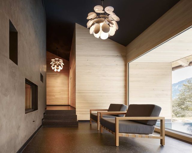 Архітектори створили дім для відпочинку біля Альп: яскраві фото - фото 294533