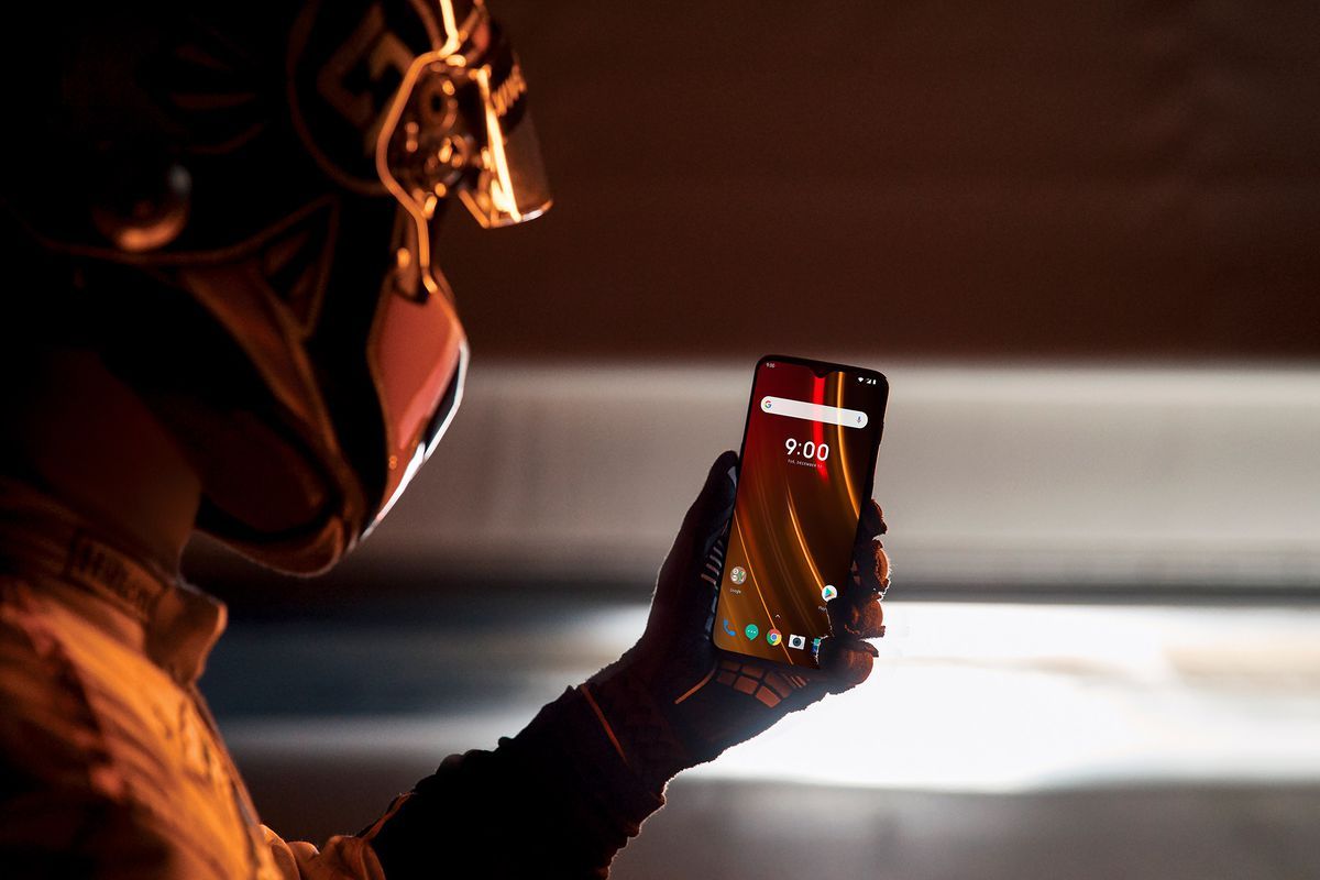 Офіційно представлено топовий смартфон OnePlus 6T McLaren Edition
