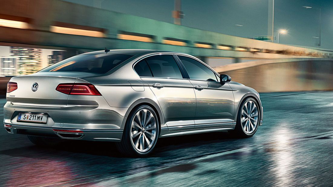 Volkswagen Passat показали на тизерних зображеннях - фото 1