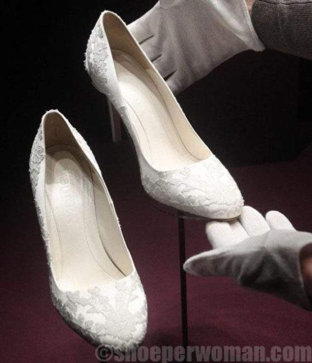 Кейт Міддлтон показала туфлі, у яких виходила заміж - фото 294956