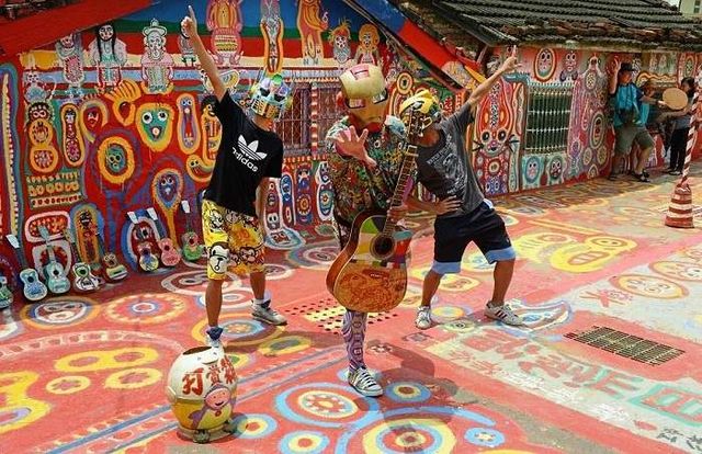 96-річний художник врятував від зникнення ціле село - фото 294967