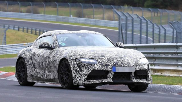 Шпигунські фото нової Toyota Supra - фото 295057