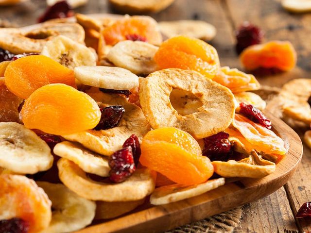 Ці продукти обов'язково мають бути у зимовому раціоні - фото 295166