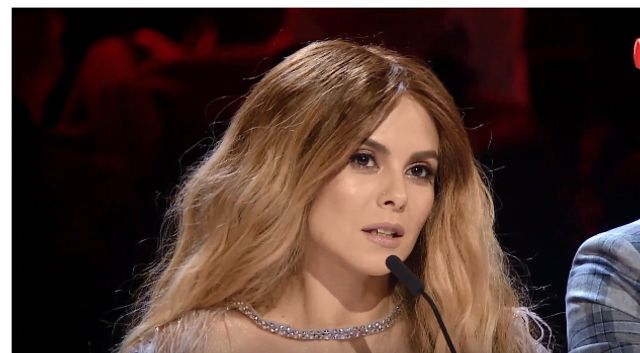 Настя Каменських здивувала новим кольором волосся - фото 295353