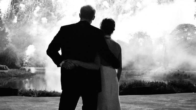 У Британії розкритикували різдвяну листівку з Меган Маркл і принцом Гаррі