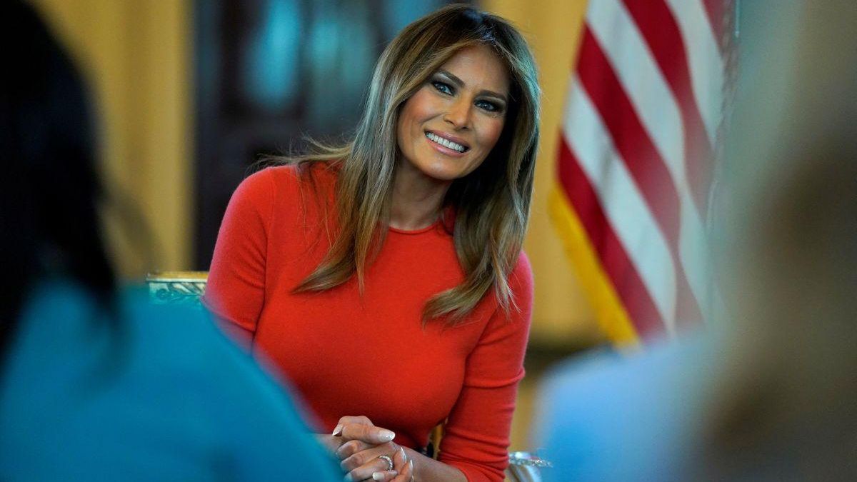 48-річна перша леді США вразила зовнішнім виглядом - фото 1