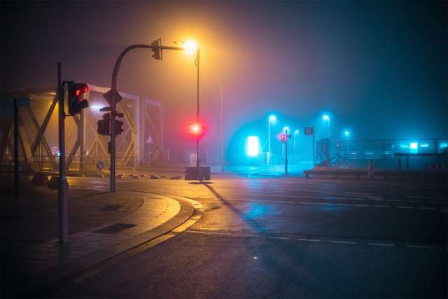 Ранковий Гамбург крізь туман: захопливі фото - фото 295980
