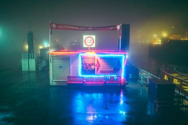 Ранковий Гамбург крізь туман: захопливі фото - фото 295984
