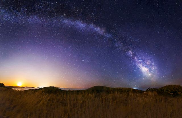 Неймовірні фото Чумацького шляху у небі над Хорватією - фото 296036