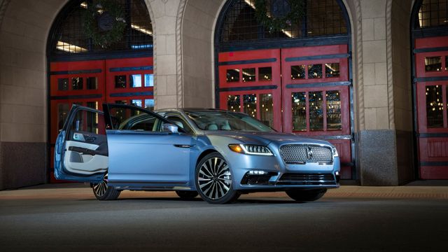 Lincoln Continental 80th Anniversary Coach Door Edition - фото 296218