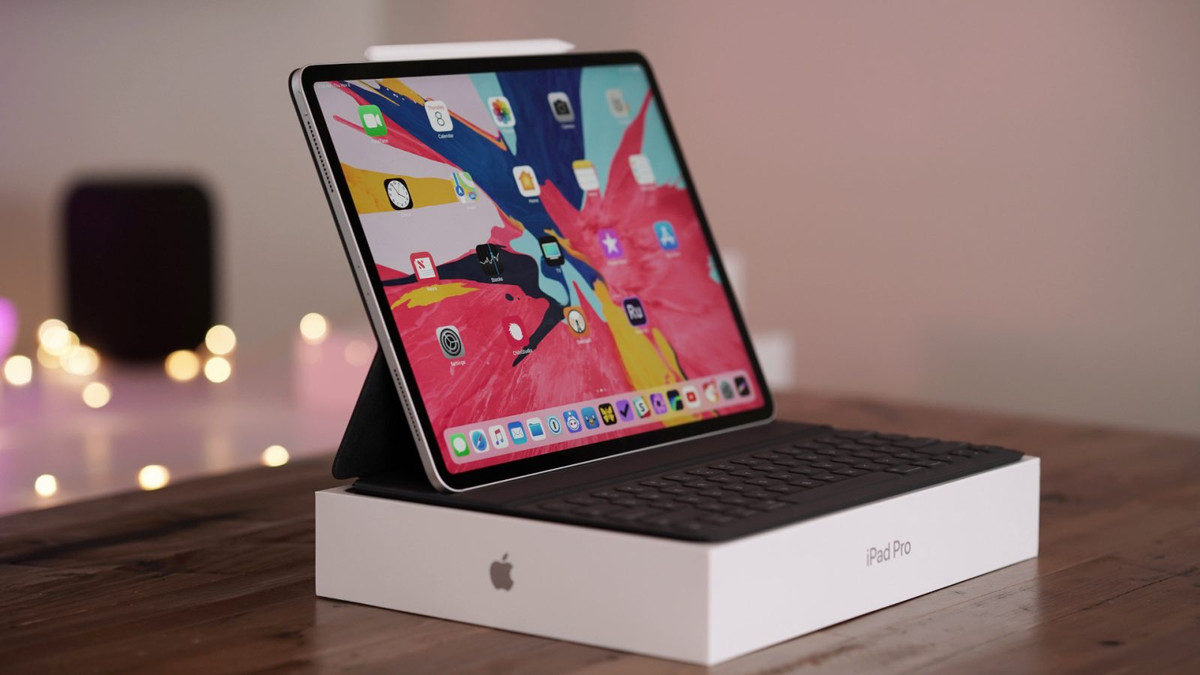 iPad Pro 2018 виявився надто гнучким - фото 1