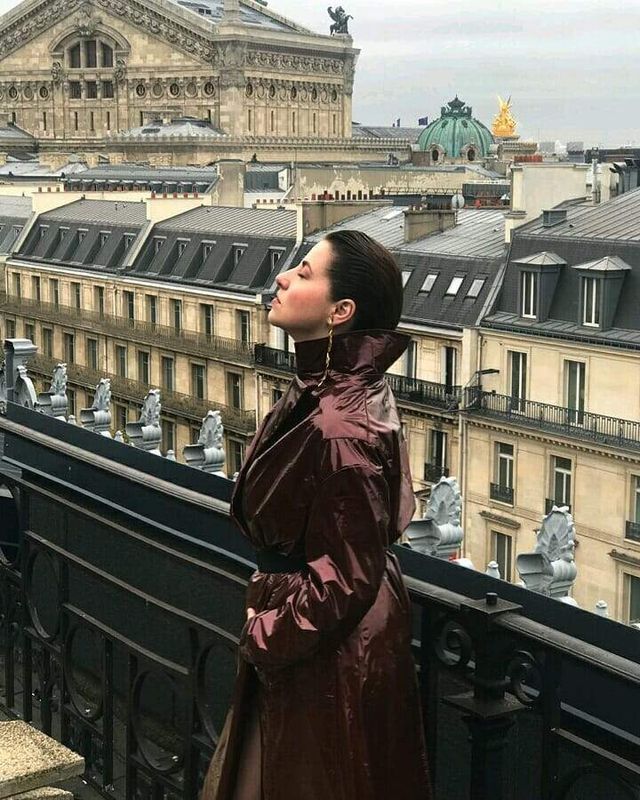 Переможниця Модель XL прикрасила обкладинку відомого глянцю - фото 296650