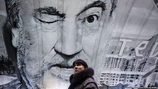 У київському метро з'явився новий арт-об'єкт: яскраві знімки- фото 296682