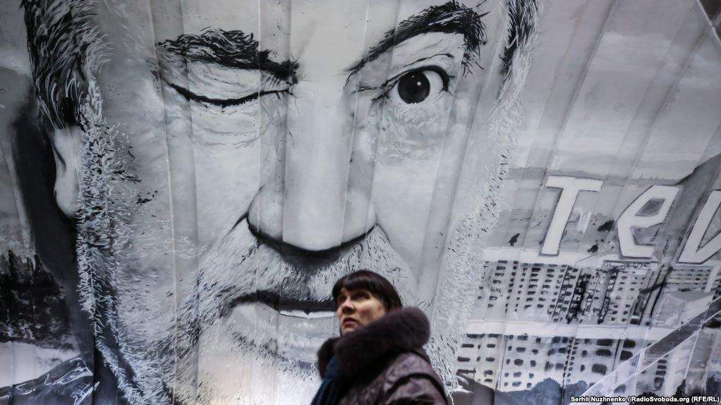 Схід і Захід: у київському метро з'явився потужний арт-об'єкт