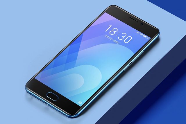 Meizu випустить смартфон з незвичайним вирізом- фото 297247