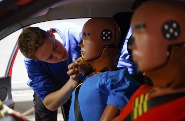 Як в Німеччині проводять краш-тести автомобілів - фото 297302