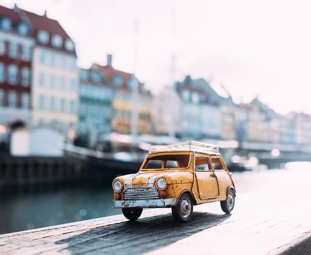 Мініатюрні авто у захопливих фото Кім Леенбергер - фото 297578