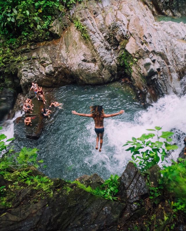 Фото яскравих пейзажів світу, які надихають на мандри - фото 297835