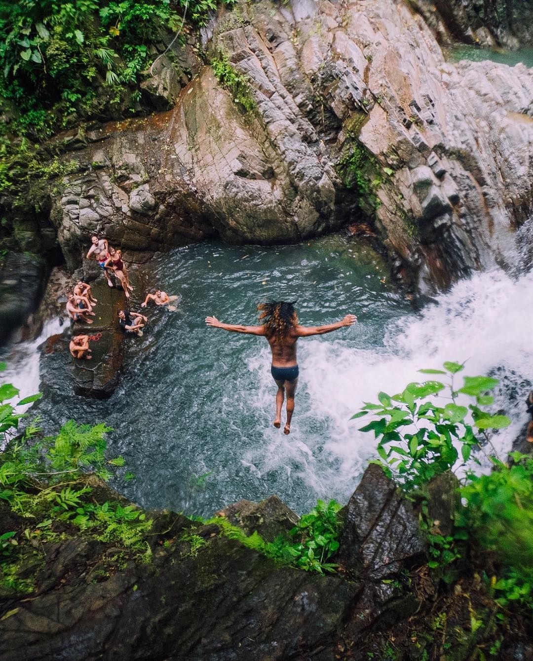 Яскраві подорожі в об'єктиві Джексона Гровеса - фото 1