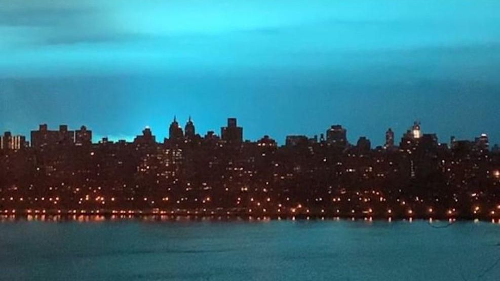 Американці помітили у небі незвичайне явище: фотофакт