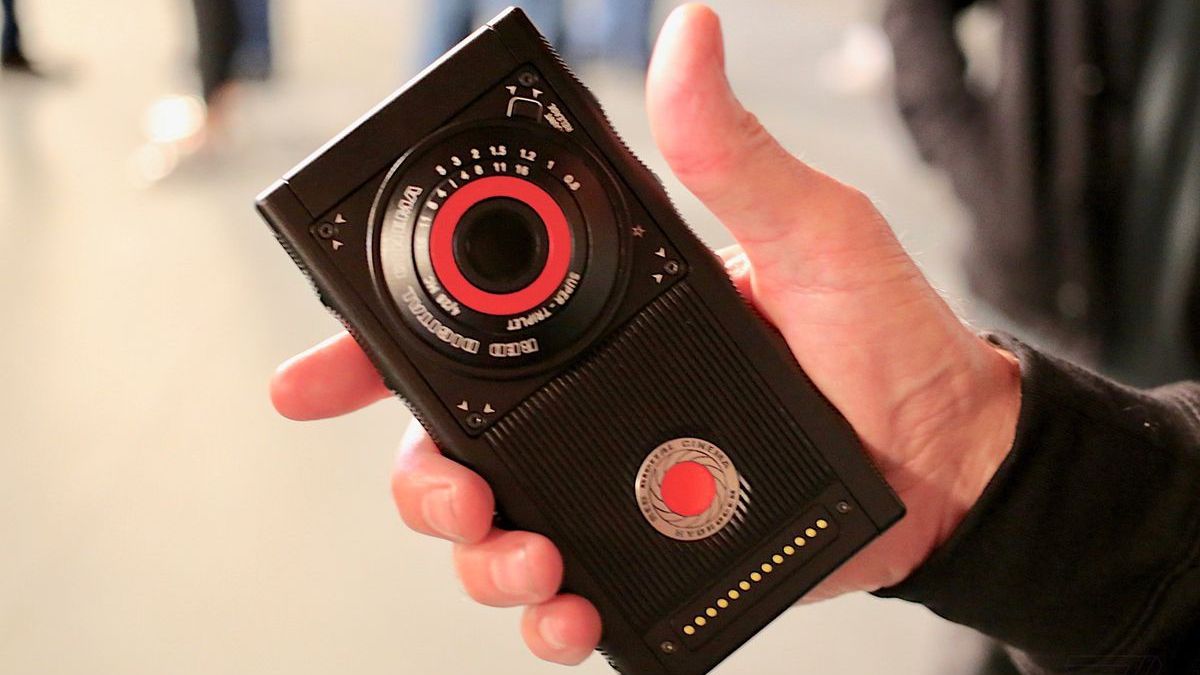 Девайс виконаний з алюмінію - фото 1