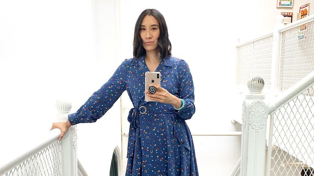 Глава модного департаменту Instagram позувала у кашкеті українського дизайнера