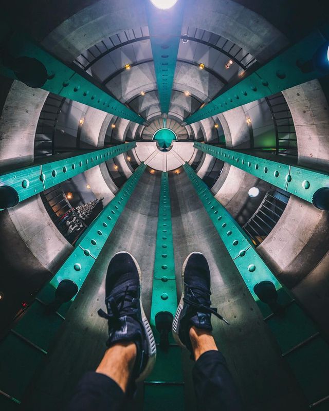 Захопливі вуличні фото Японії Такеші Хаякави, які заворожують - фото 298517