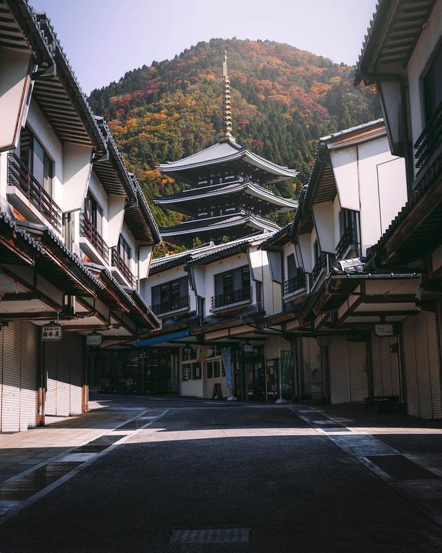 Захопливі вуличні фото Японії Такеші Хаякави, які заворожують - фото 298520