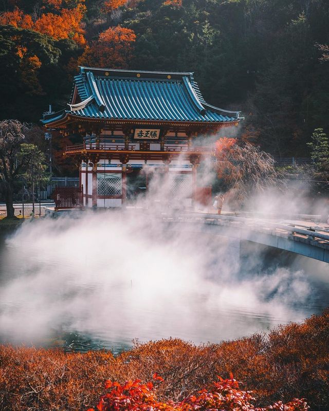 Захопливі вуличні фото Японії Такеші Хаякави, які заворожують - фото 298534