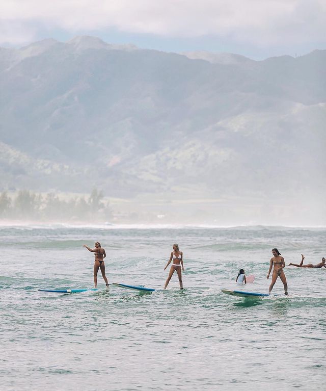 Пара мандрує Австралією на фургоні з вином: яскраві фото - фото 298727