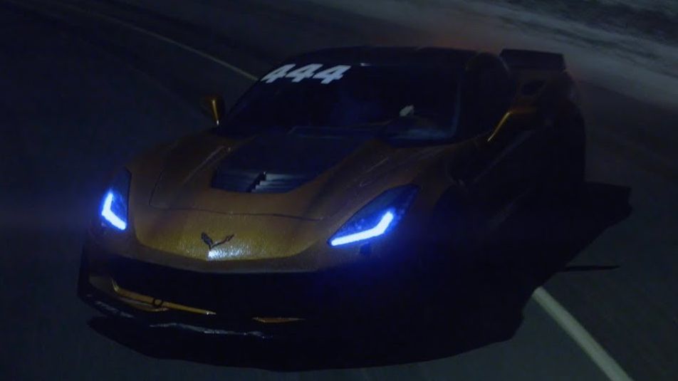 Chevrolet Corvette допоміг Санті з доставкою подарунків