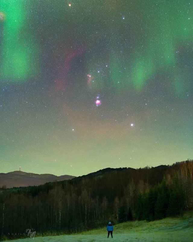 Неймовірна краса полярного сяйва: захопливі фото і відео - фото 299228