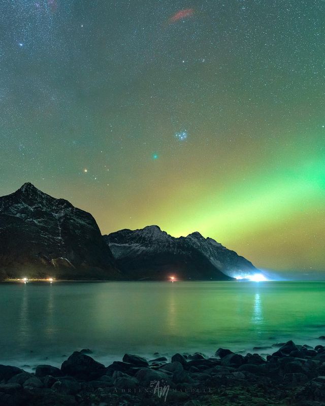 Неймовірна краса полярного сяйва: захопливі фото і відео - фото 299234