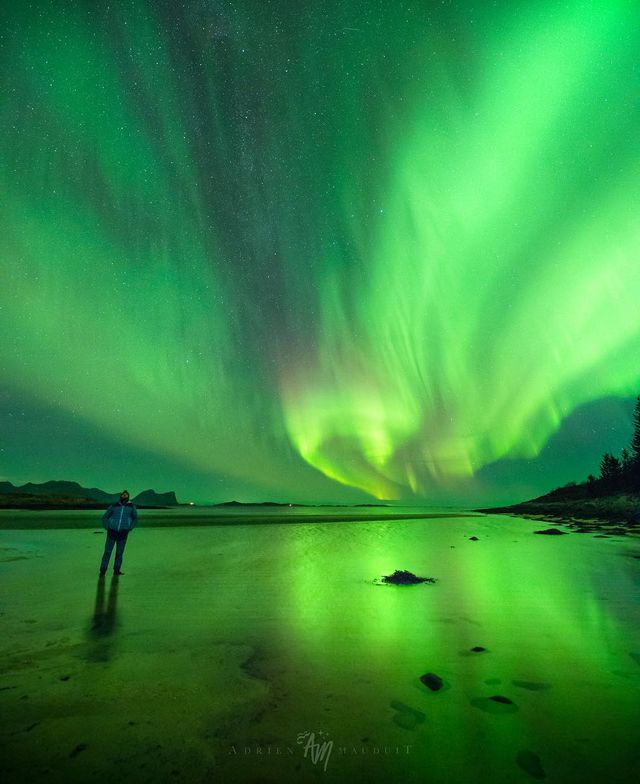 Неймовірна краса полярного сяйва: захопливі фото і відео - фото 299236