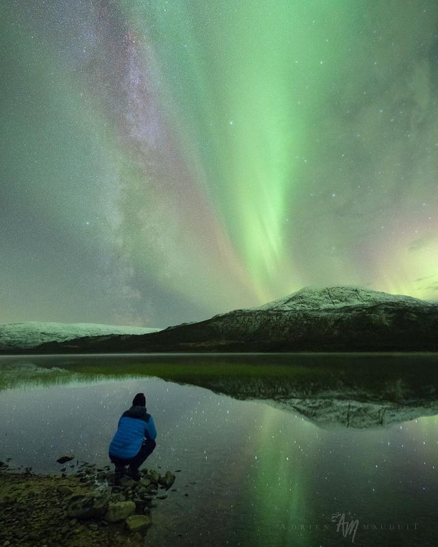 Неймовірна краса полярного сяйва: захопливі фото і відео - фото 299240