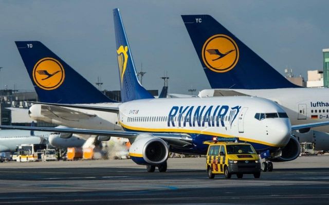 Ryanair визнали найгіршим авіаперевізником у Великобританії - фото 299320