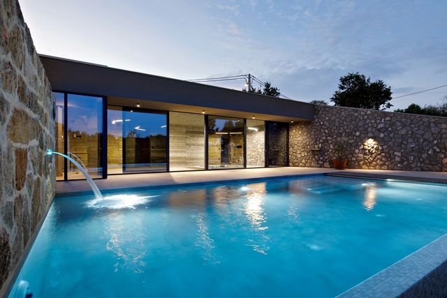 Ідеальний дім для родини у Хорватії: яскраві фото - фото 299355