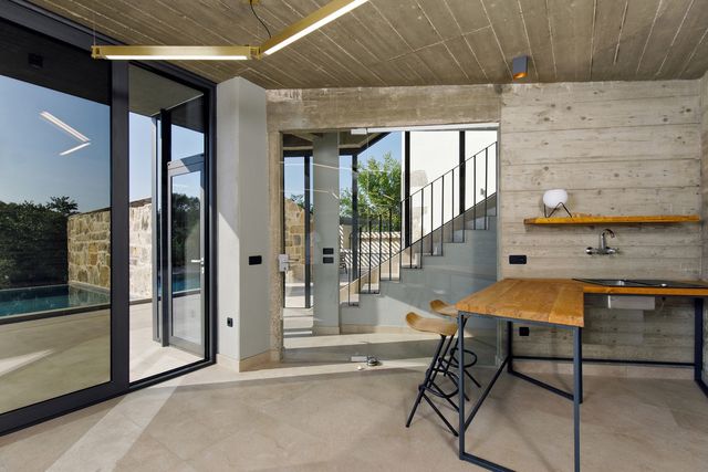 Ідеальний дім для родини у Хорватії: яскраві фото - фото 299366