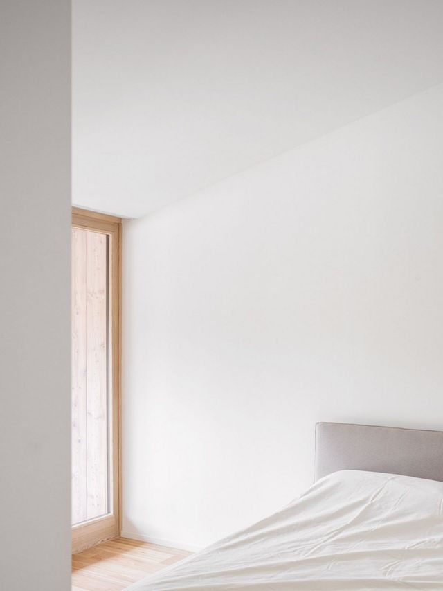 Архітектори зробили сучасний дім зі старого сараю - фото 299424