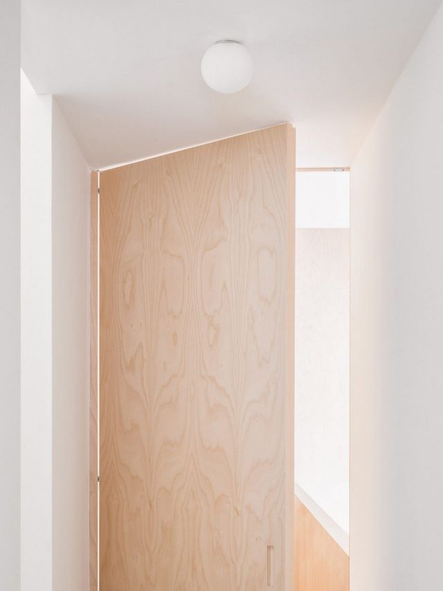 Архітектори зробили сучасний дім зі старого сараю - фото 299425