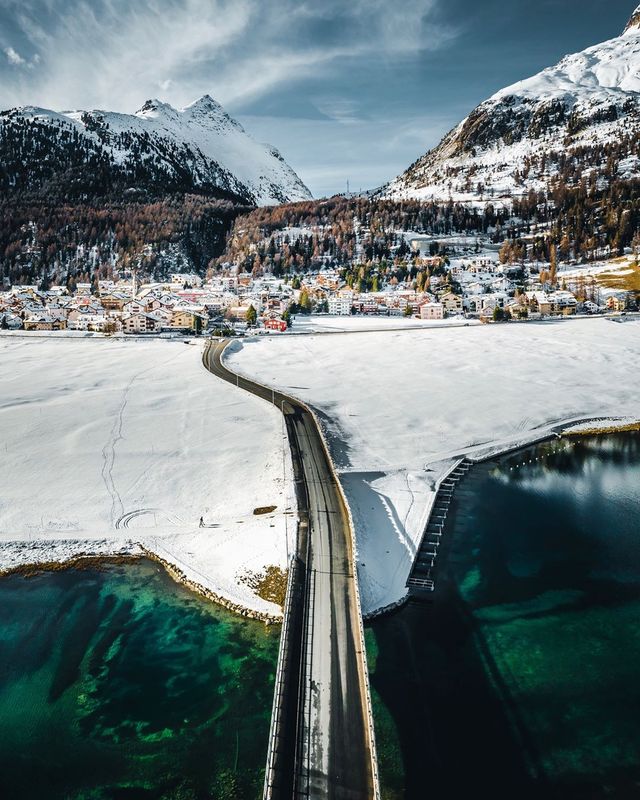 Захопливі подорожі шведського фотографа: яскраві кадри - фото 299470