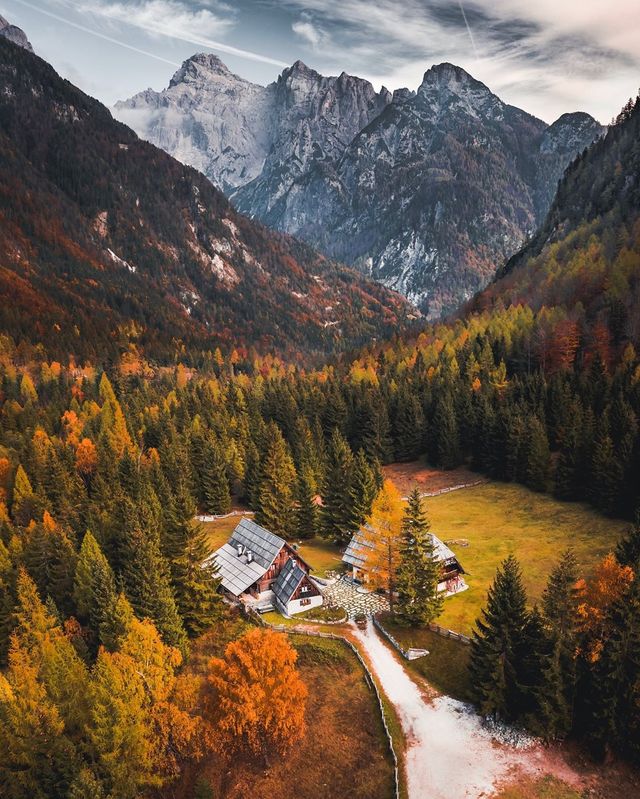 Захопливі подорожі шведського фотографа: яскраві кадри - фото 299476