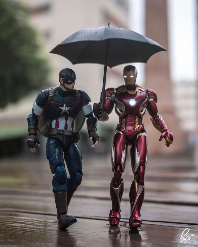 Чим займаються супергерої, коли не рятують світ: епічні фото - фото 299543