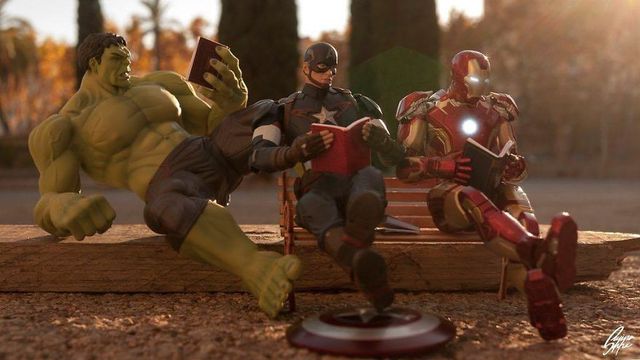 Чим займаються супергерої, коли не рятують світ: епічні фото - фото 299551