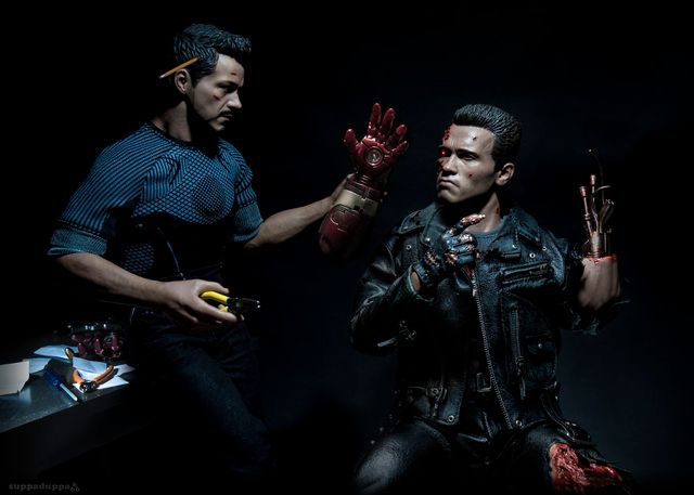 Чим займаються супергерої, коли не рятують світ: епічні фото - фото 299562