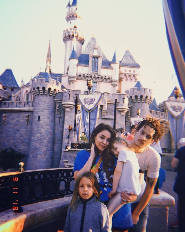 Елісон Портер з сім'єю - фото 299795