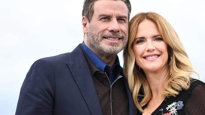 64-річний Джон Траволта здивував новою зачіскою