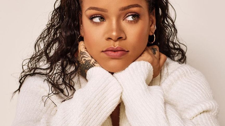 Rihanna підкреслила всі свої переваги - фото 1